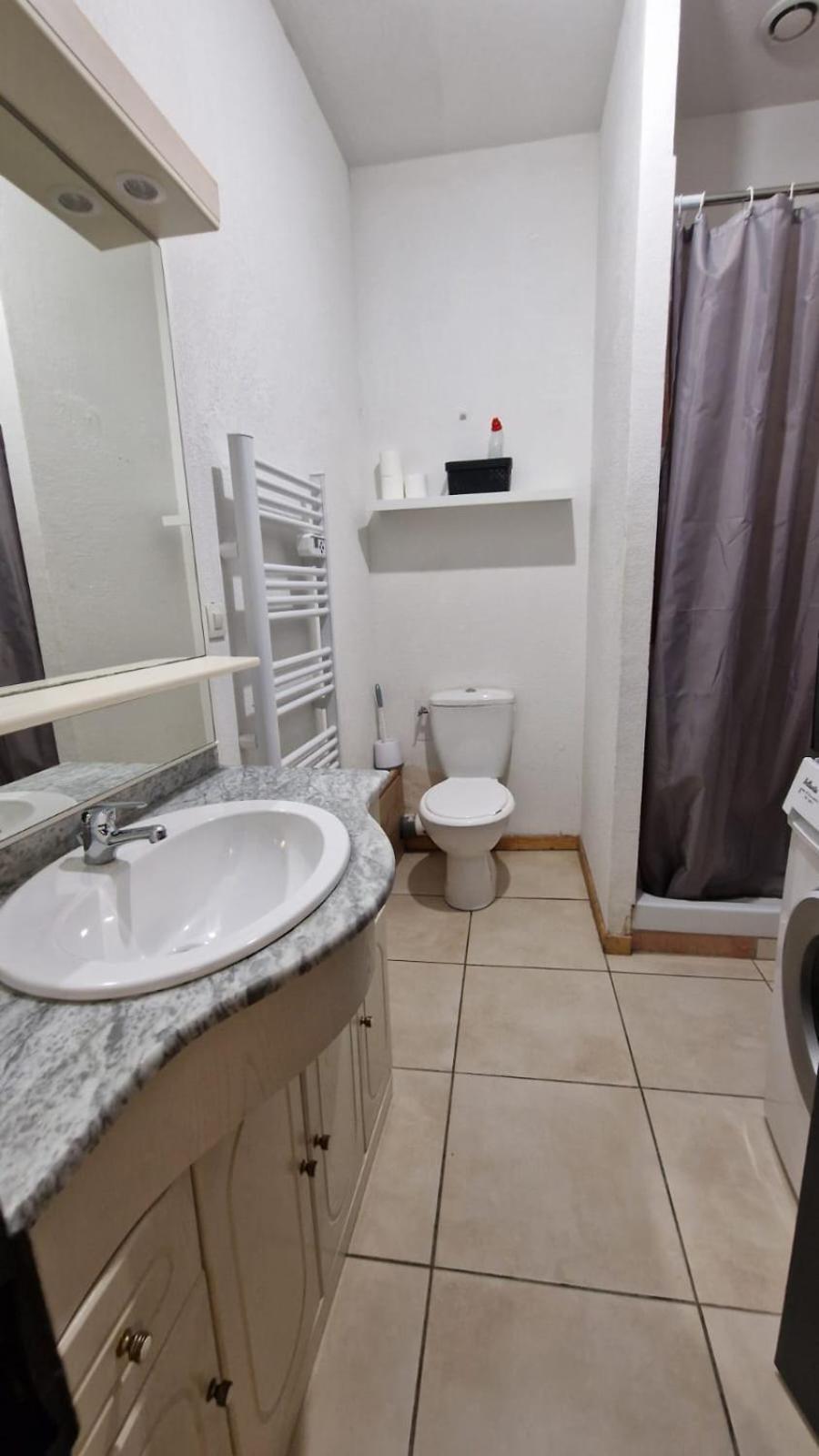 Appartement T2 Avec Balcon Proche Centre-Ville Narbonne Exterior photo